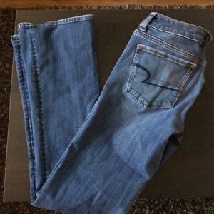American Eagle Skinny Kick Jeans